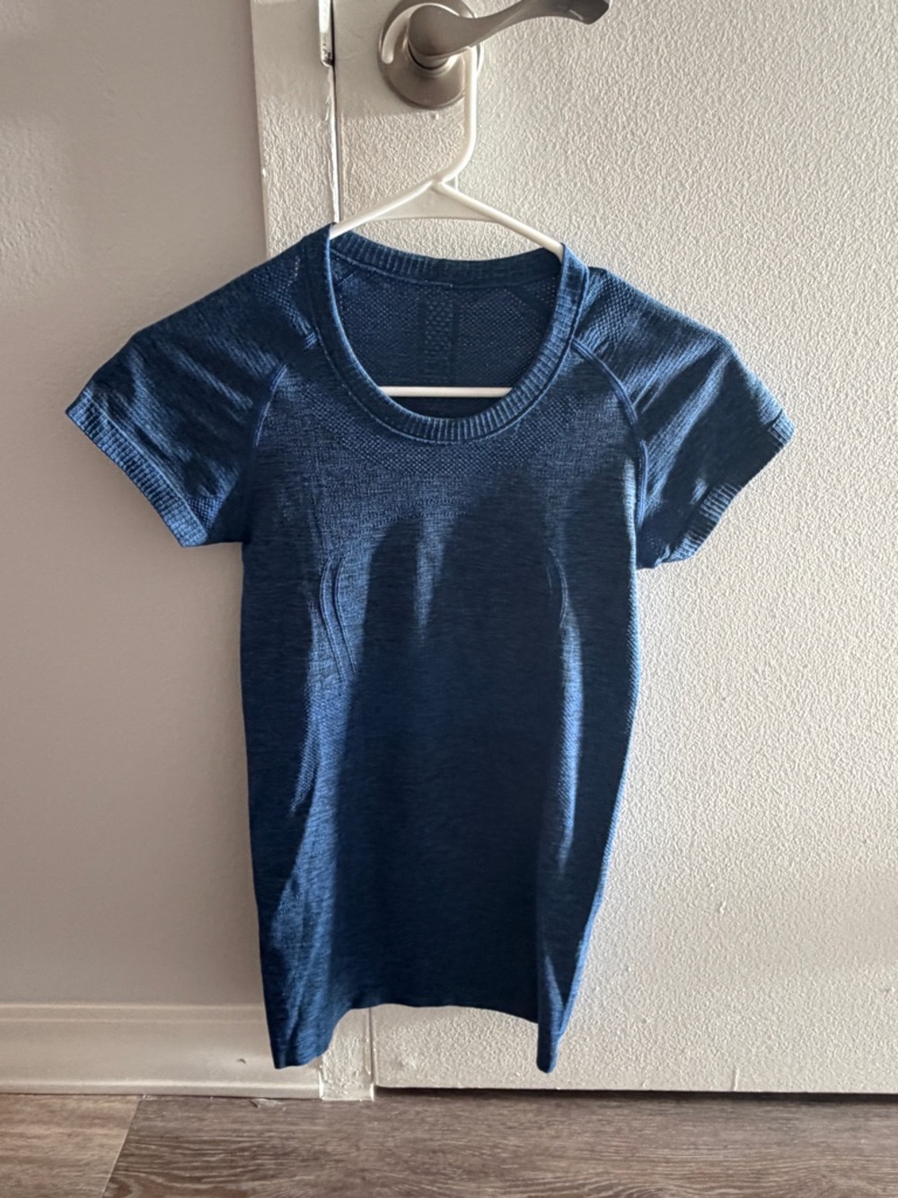 lululemon athletica Seamless Short Sleeve Tee - Navy Blue